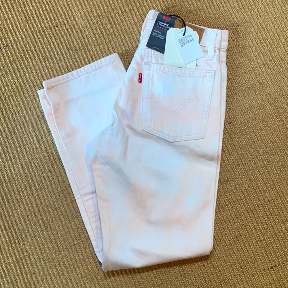 Levi’s Women’s Wedgie Straight Jeans Pink Tie Dye Size 25 NWT